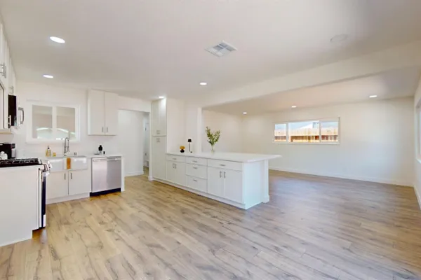 231 PORTOLA WAY