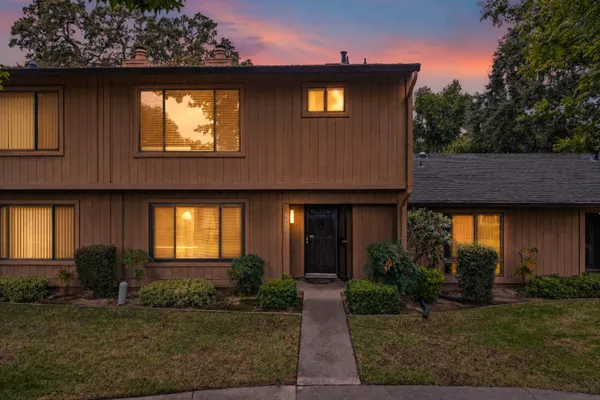 5656 SPYGLASS LN
