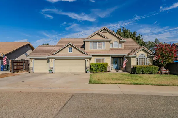312 MANOR DR