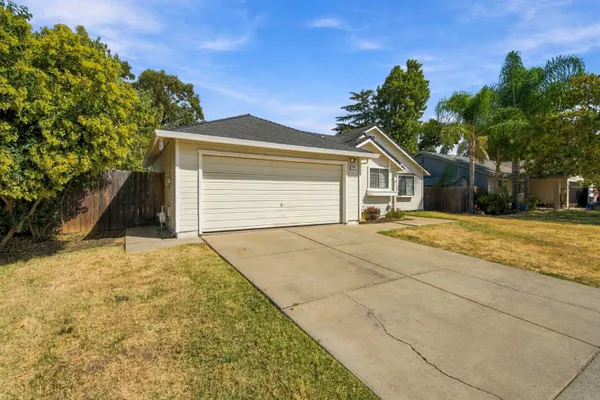 139 BRANDING IRON WAY