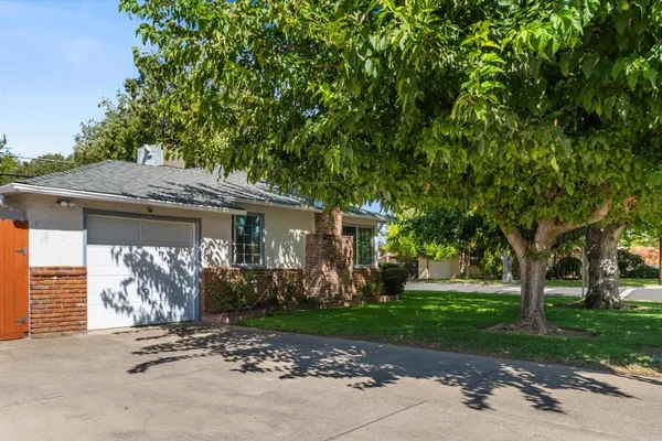 534 CHAPARRAL WAY