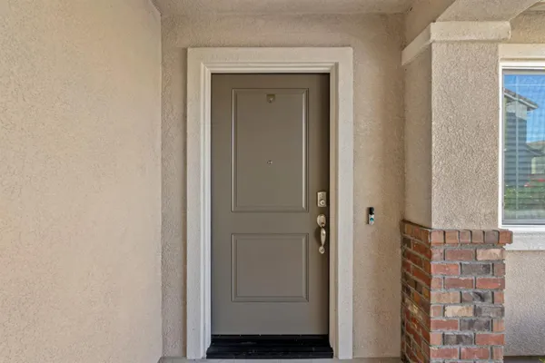 4388 SILVER CEDAR LN