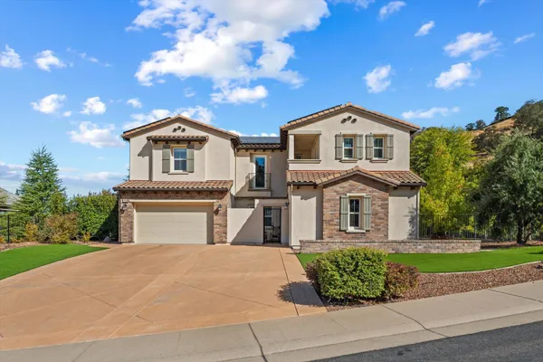 1570 ELMORES WAY