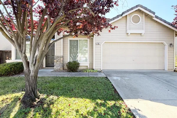 106 GILDED ROCK CIR