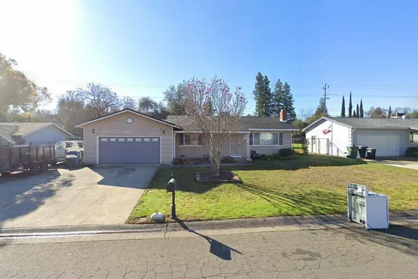 8578 FAIRMONT WAY