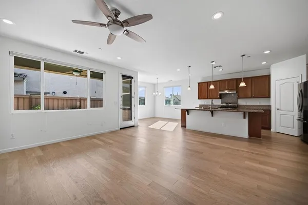 4524 PASO CENTRO LN