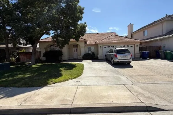 1877 RIVERSIDE WAY