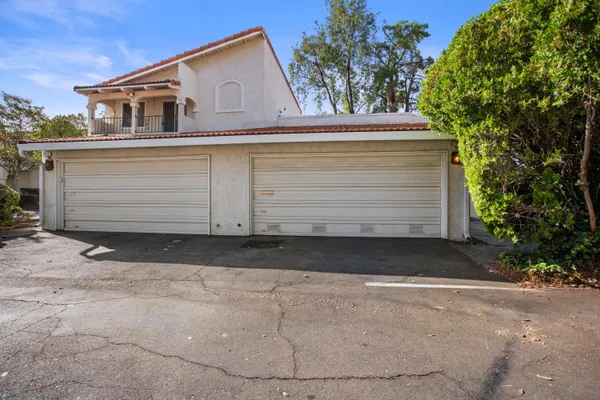 7315 VILLA DEL SOL LN
