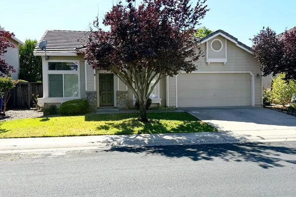 106 GILDED ROCK CIR