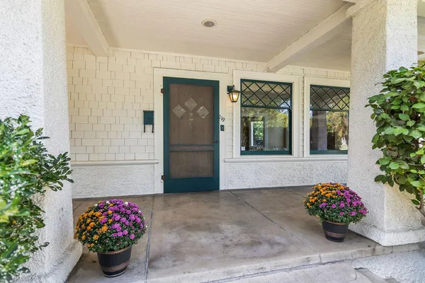 119 PARK AVE