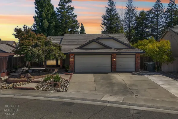 8410 CLEAR VALLEY CT