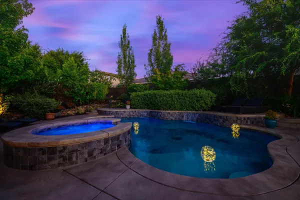 2178 AIKEN WAY