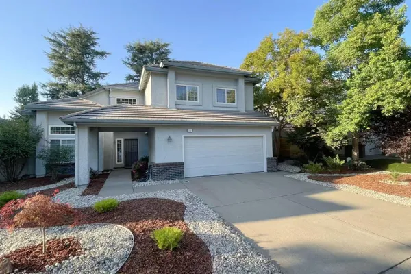 112 ELKINS CIR