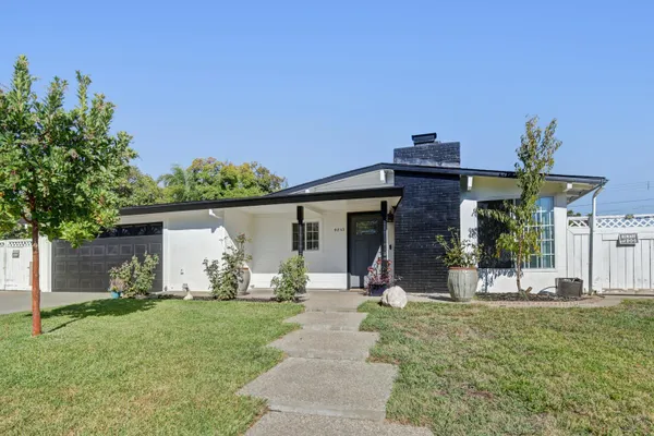 4853 HAZELWOOD AVE