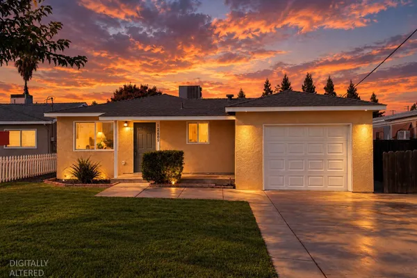 12609 LA GALLINA AVE