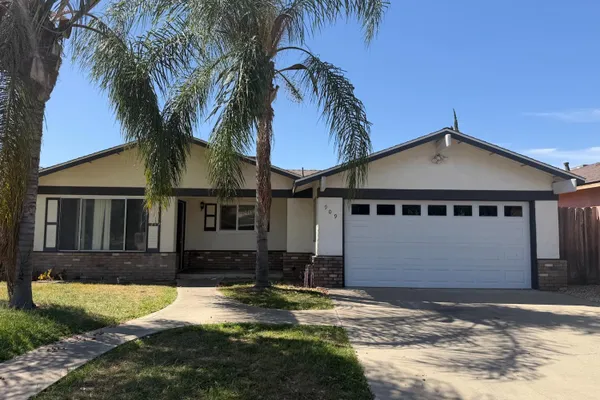 909 CRIPPEN AVE