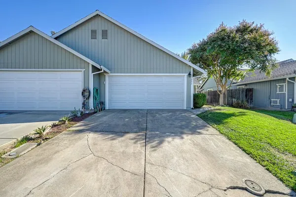 5237 JANELL WAY