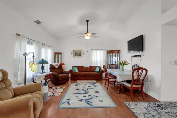 1622 GLACIER BAY LN