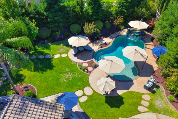 8635 ASHBURY CT