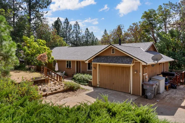 6177 SILVERLEAF DR