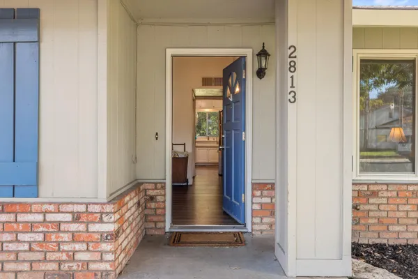 2813 MEDICINE BOW DR