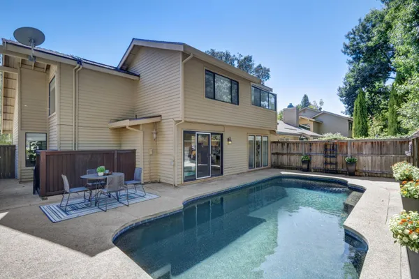 281 PORTINAO CIR