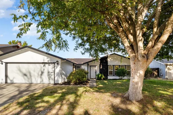 3704 KONA OAK DR