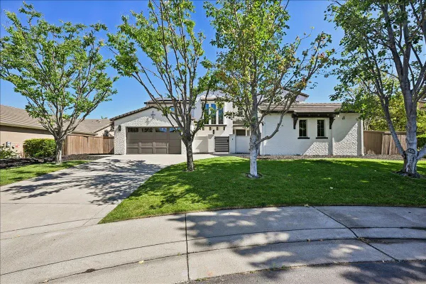 1823 SORRELL CIR