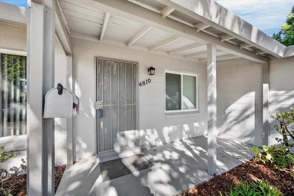 4810 CABRILLO WAY