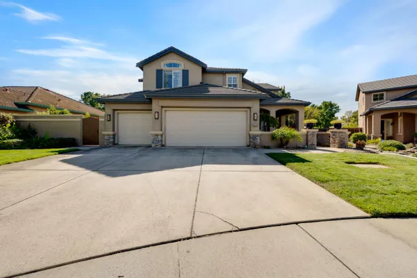 3240 SHELTER COVE LN