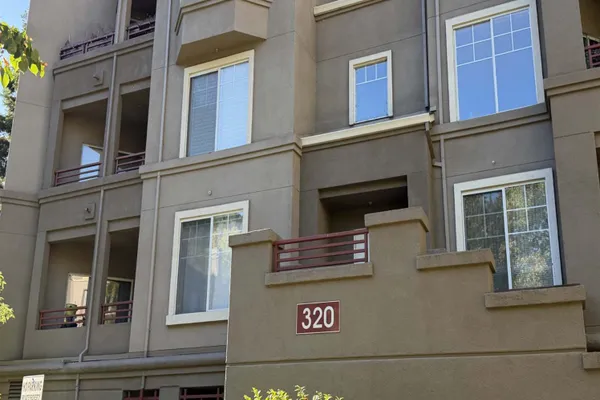 320 CALDECOTT LN 120