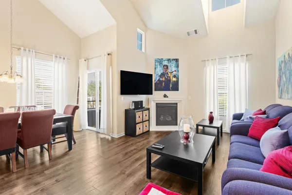 5350 DUNLAY DR 3517