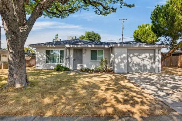 4810 CABRILLO WAY