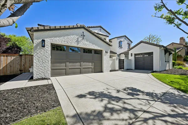 1823 SORRELL CIR