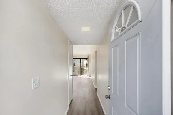 3180 COUNTRY CLUB DR 1B