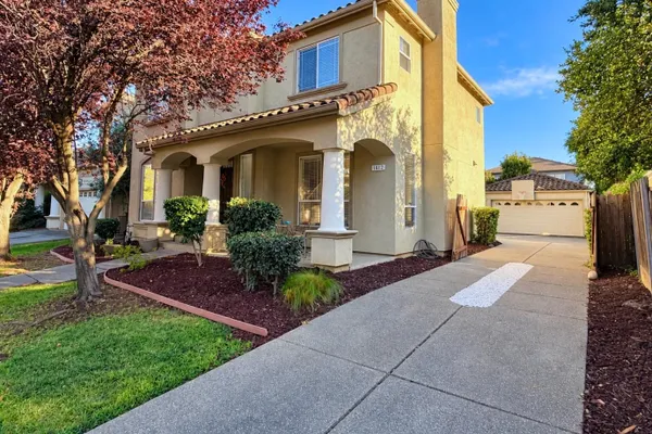 1612 NAVAJO ST