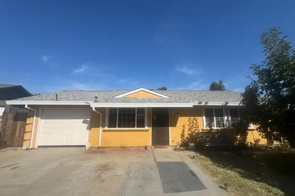 201 DOVER DR