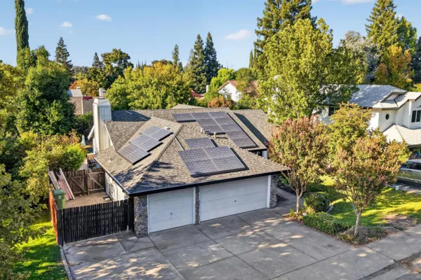 118 FERRERA DR