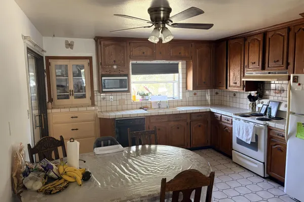 201 DOVER DR