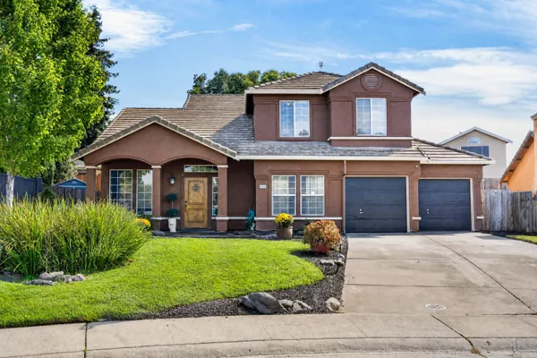8405 ZACHIS WAY