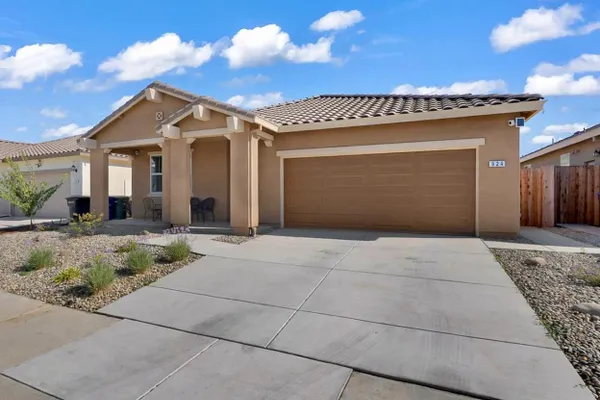 924 SOMERSET WAY