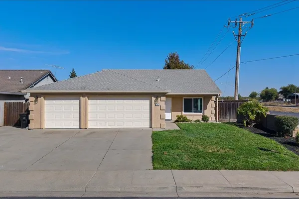 597 MAGG AVE