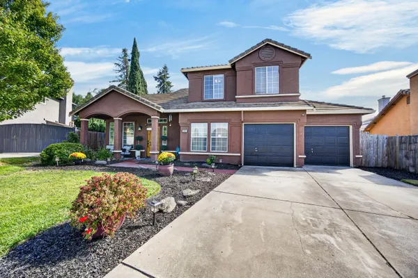 8405 ZACHIS WAY
