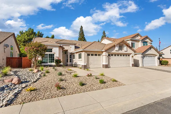 8713 MORNING GLORY WAY
