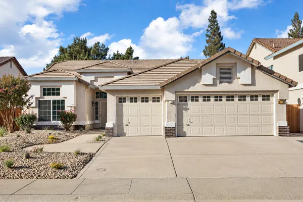 8713 MORNING GLORY WAY