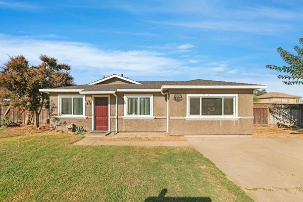 1000 SUNRISE CT