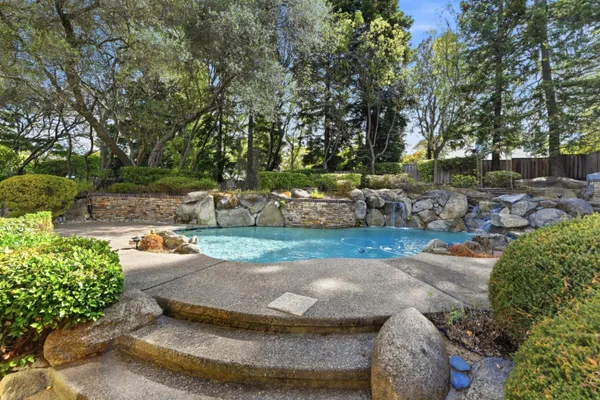 9308 CROCKER RD