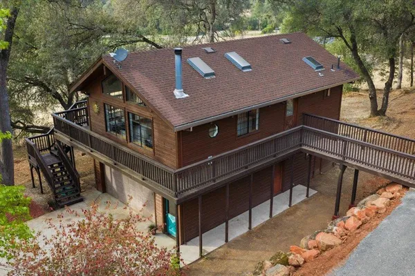 17704 PIONEER WAY