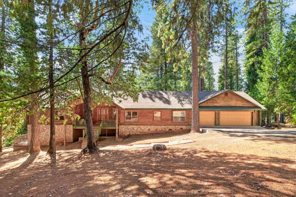 25980 FOREST KNOLL CT