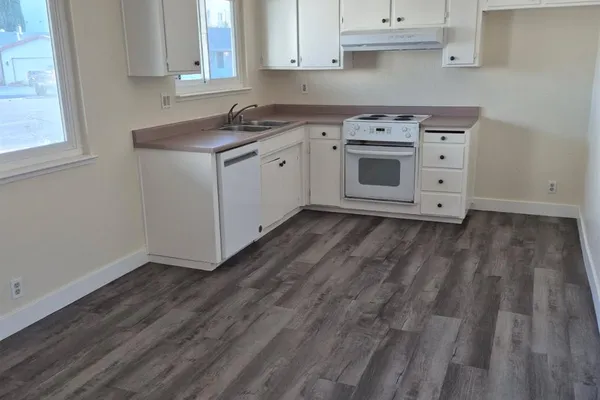 292 DANA CT